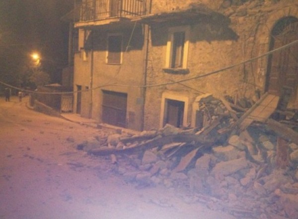 Terremoto ad Amatrice (Foto da Twitter) 