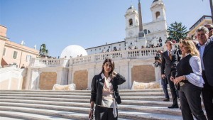 Roma: la sindaca Raggi inaugura la nuova Trinità dei Monti