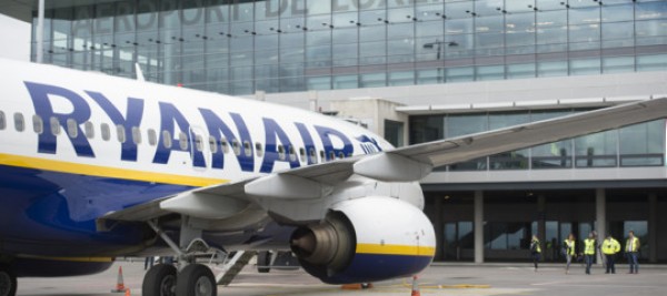 Braccio di ferro alla Ryanair tra equipaggio e management Stefàno (Misto) «No a low cost dei diritti»