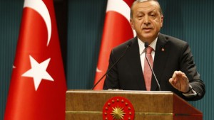 Erdogan declara el estado de emergencia durante tres meses en Turquía