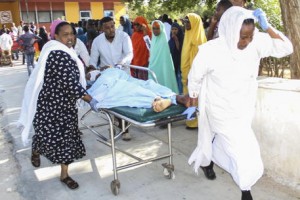 Somalia: autobomba fa strage a Mogadiscio, 76 morti e 70 feriti