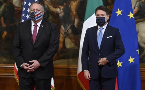 Mike Pompeo a Roma, vede Conte e Di Maio. Scontro tra gli Usa e il Vaticano su Trump