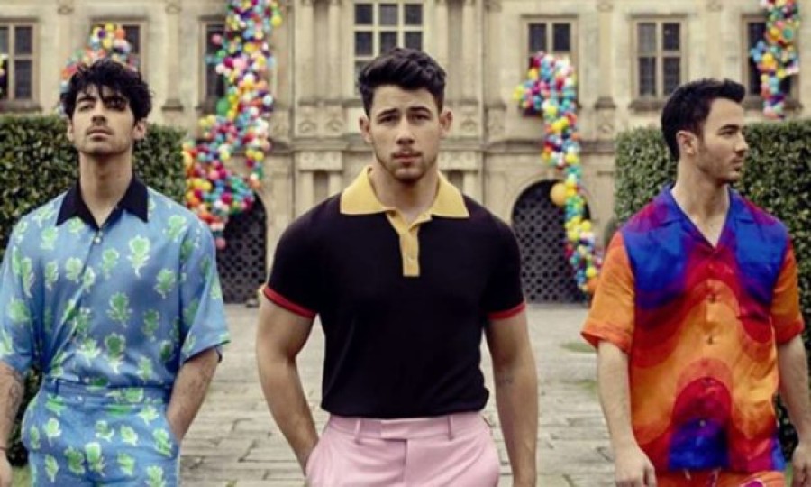 Los Jonas Brothers lanzarán nueva música este jueves