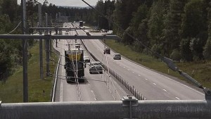 Green road: a testing time on Sweden&#039;s eHighway