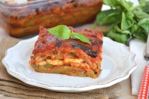 Berenjena a la parmesana el plato tradicional de los Borbones de las Dos Sicilias y Parma