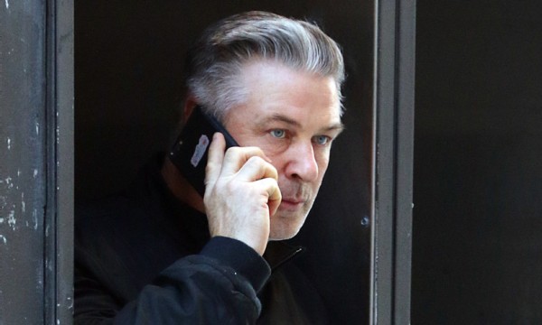 La pistola usata da Alec Baldwin aveva già sparato un&#039;altra volta per errore