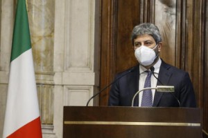Governo, Fico: &#039;Disponibilità comune delle forze politiche a un confronto&#039;