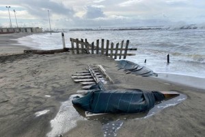 Maltempo: lunedì allerta per venti e mareggiate in 11 regioni