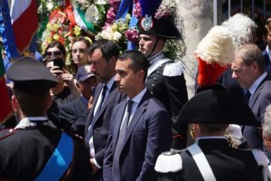 Di Maio e Salvini ieri a Somma Vesuviana ai funerali del carabiniere ucciso