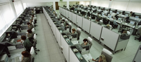 I robot dominano nei call center, ecco come tutelarci in Italia