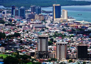 Port of Spain (in spagnolo Puerto España; significa Porto di Spagna) è la capitale di Trinidad e Tobago. È situata nella zona nord-occidentale dell&#039;isola Trinidad ed è la città principale del paese, con una popolazione di 330.000 abitanti. È anche uno dei maggiori porti del Mar dei Caraibi, con un&#039;economia basata sul turismo.