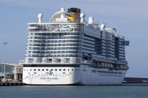 Crucero de Costa bloqueado, 6000 sin desembarco en el puerto de Civitavecchia, a 80 kilómetros de Roma.