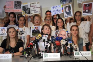 Mitzy de Ledezma: “La liberación de los presos políticos es sinónimo de democracia”