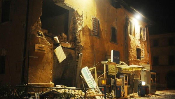Forte terremoto nelle Marche, sindaco Ussita: &quot;È l&#039;apocalisse&quot;