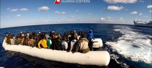Così gli scafisti usavano Facebook per reclutare migranti da portare in Italia