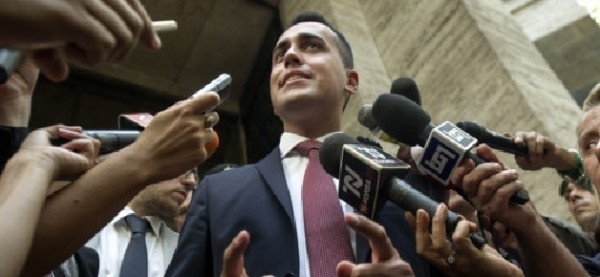 Def, Di Maio: &quot;Ci aspettavamo non piacesse a Ue ma non si arretra&quot;