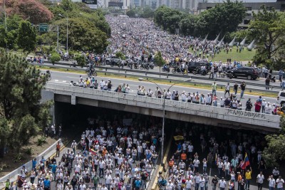 Oposición convoca nueva marcha este #20A