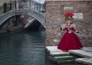 Coronavirus in Italia, aumentano i contagi 132 casi. Scuole chiuse in Piemonte, Lombardia e Veneto. Stop al Carnevale di Venezia