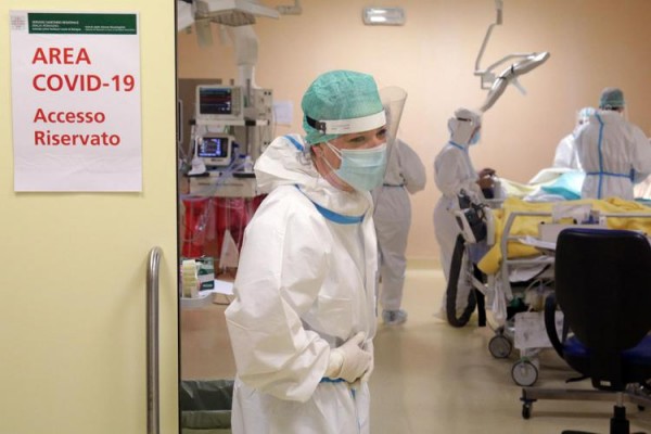 Coronavirus en Italia 7.260 casos y 55 muertes, la positividad sube al 3,5%: boletín del 19 de agosto