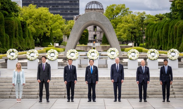  Meloni e i leader del G7 al Memorial di Hiroshima