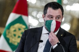 Governo, Salvini: &quot;Non troveranno accordo, parola torni a italiani&quot;