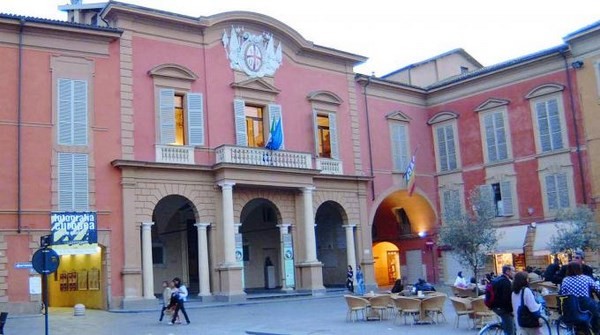 Reggio Emilia - Al via corsi di francese e spagnolo per gli anziani con gli studenti volontari del liceo &#039;Moro&#039;