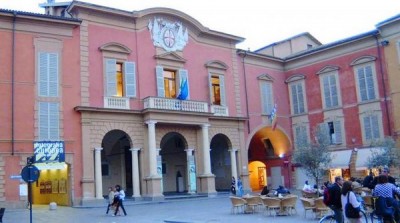 Reggio Emilia - Al via corsi di francese e spagnolo per gli anziani con gli studenti volontari del liceo &#039;Moro&#039;