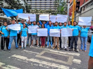Representantes de Vente Venezuela en protesta frente al Meliá