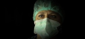 “Sguardi da non dimenticare”. Lo scatto di Marianna, infermiera con la passione per la fotografia, diventa racconto anti-virus...