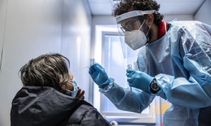 Coronavirus in Italia  53.662 casi e 314 morti, la positività giù a 10,5%: bollettino 18 febbraio
