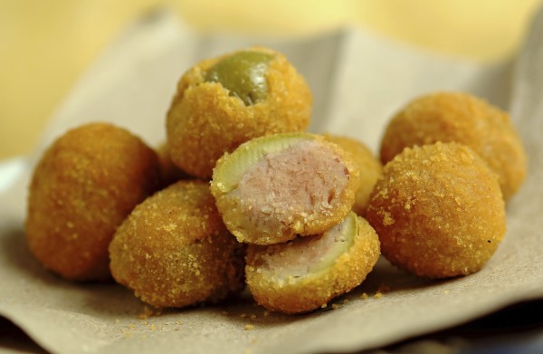 Olive all´ascolana o aceitunas rellenas a la escolana. Receta italiana