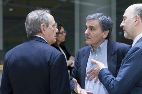 Manovra, Ue all&#039;Italia, «Correzione 0,2% entro aprile»