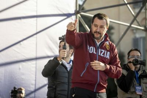 La sfida di Salvini: Datemi un mandato per trattare con la Ue