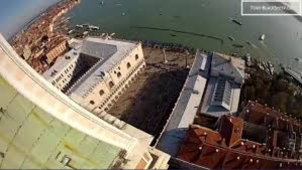 ¡Espectacular! Venecia a los ojos de drones (video)