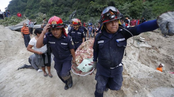 Guatemala: una frana a sud della capitale provoca almeno 9 morti