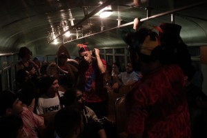 Teatro en el Autobús vuelve a Chacao  con Alicia a ritmo de hip hop