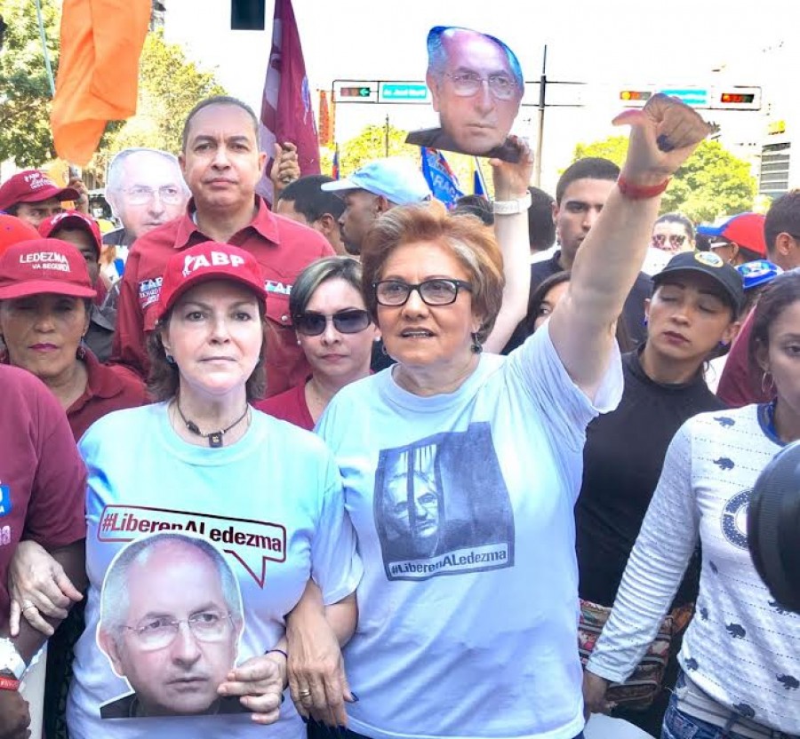 Mitzy de Ledezma: “Venezuela esta presa como Leopoldo y Ledezma”