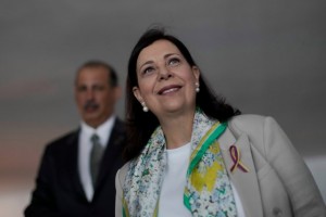 La representante de la oposición venezolana María Teresa Belandria, quien fue recibida como embajadora oficial de su país en Brasil, asiste a una conferencia de prensa en Brasilia, Brasil, el 11 de febrero de 2019.
