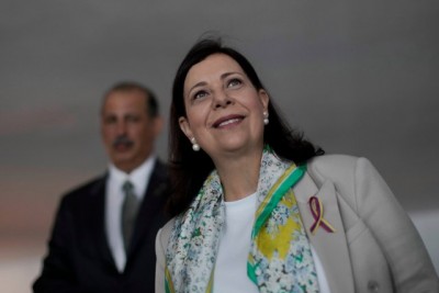 La representante de la oposición venezolana María Teresa Belandria, quien fue recibida como embajadora oficial de su país en Brasil, asiste a una conferencia de prensa en Brasilia, Brasil, el 11 de febrero de 2019.