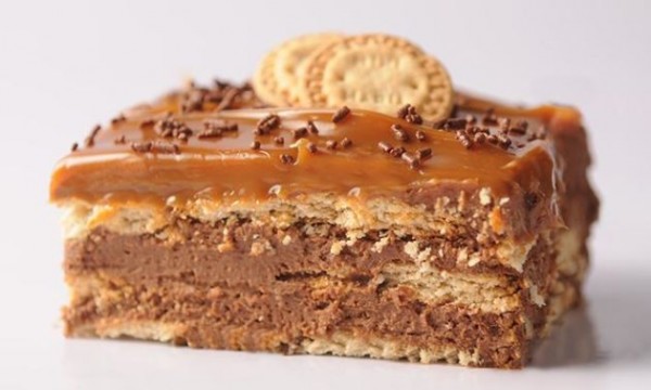 Marquesa de chocolate y dulce de leche