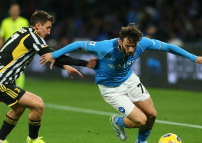 Il Napoli si impone sulla Juve al Maradona, 2-1