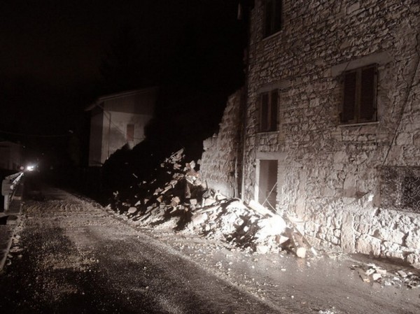 Terremoto - Visso, Vittorio 99enne non vuole lasciare la casa
