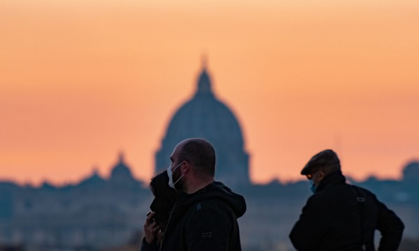 Coronavirus en Italia, 19.350 infecciones y 785 muertes. Bajan intensivos y hospitalizaciones. Los positivos y los sanados son iguales