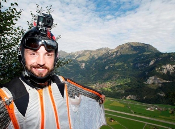 Muore in Svizzera il base jumper italiano Armin Schmieder, in diretta su facebook