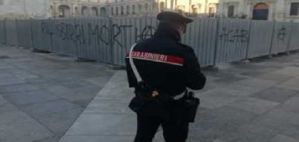 Lecce. Scritte contro le Forze dell’Ordine. Il Sap denuncia in Procura