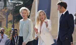  Von der Leyen, Meloni e Macron a Malta