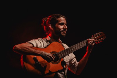 Rodrigo Zambrano lanza su nuevo disco ‘El Poeta’ en las plataformas digitales