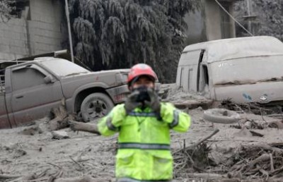 Guatemala, si continua a cercare superstiti dopo l&#039;eruzione del vulcano