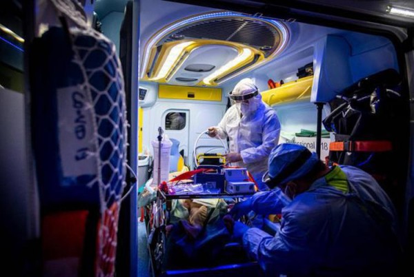 Coronavirus in Italia 13.844 nuovi casi e 364 morti, giù il tasso di positività al 3,9%: bollettino del 21 aprile