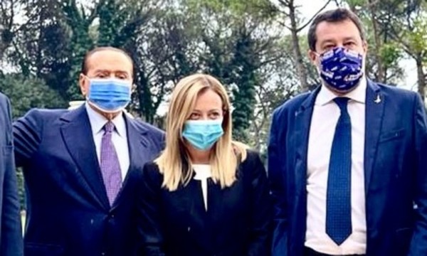 Il gelo nel centrodestra dopo il vertice di Arcore